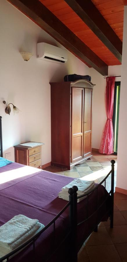 Bed & Breakfast S' Accorru Panzió SantʼAntìoco Kültér fotó