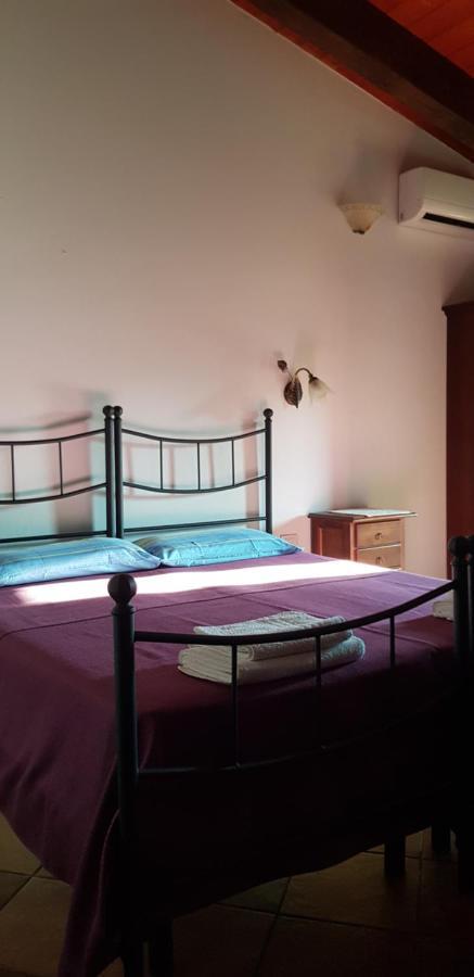 Bed & Breakfast S' Accorru Panzió SantʼAntìoco Kültér fotó