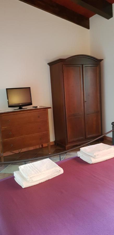 Bed & Breakfast S' Accorru Panzió SantʼAntìoco Kültér fotó