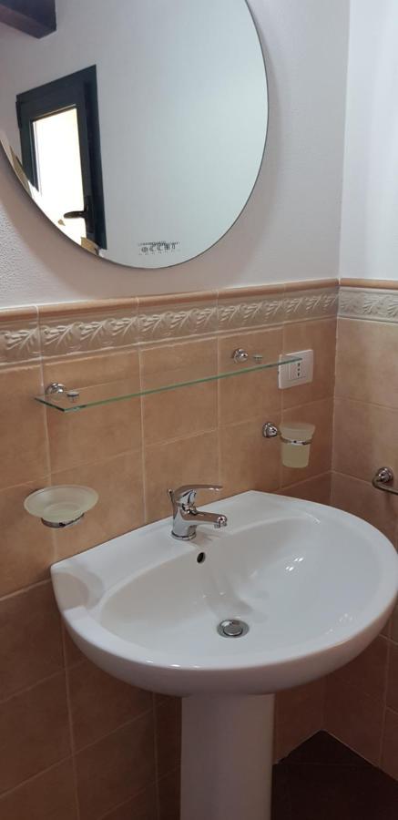 Bed & Breakfast S' Accorru Panzió SantʼAntìoco Kültér fotó